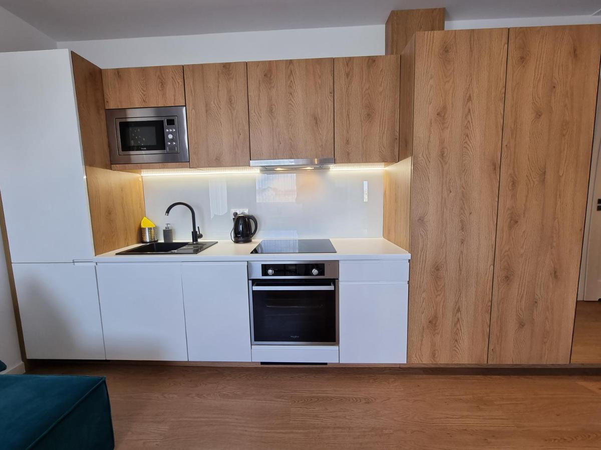 Prywatny Apartament W Hotelu C8 - 365Pam サルビノボ エクステリア 写真