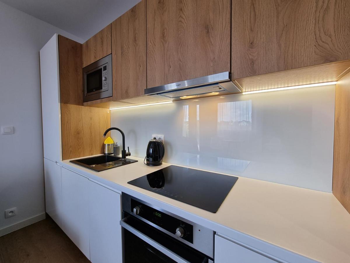 Prywatny Apartament W Hotelu C8 - 365Pam サルビノボ エクステリア 写真